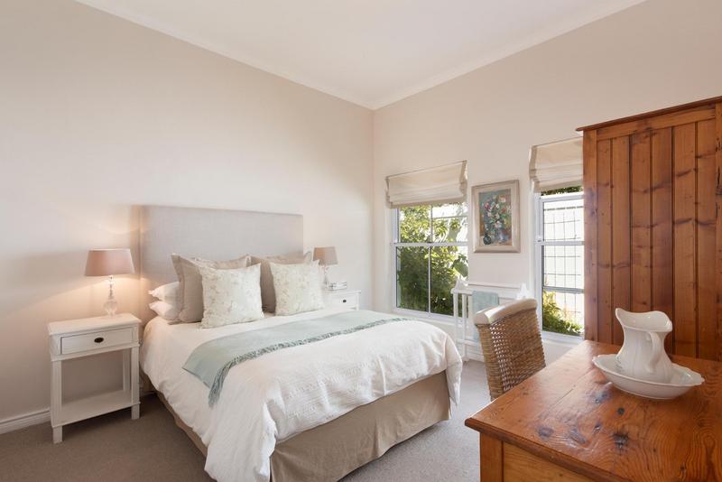 4 Bedroom Property for Sale in Steenberg Estate Western Cape